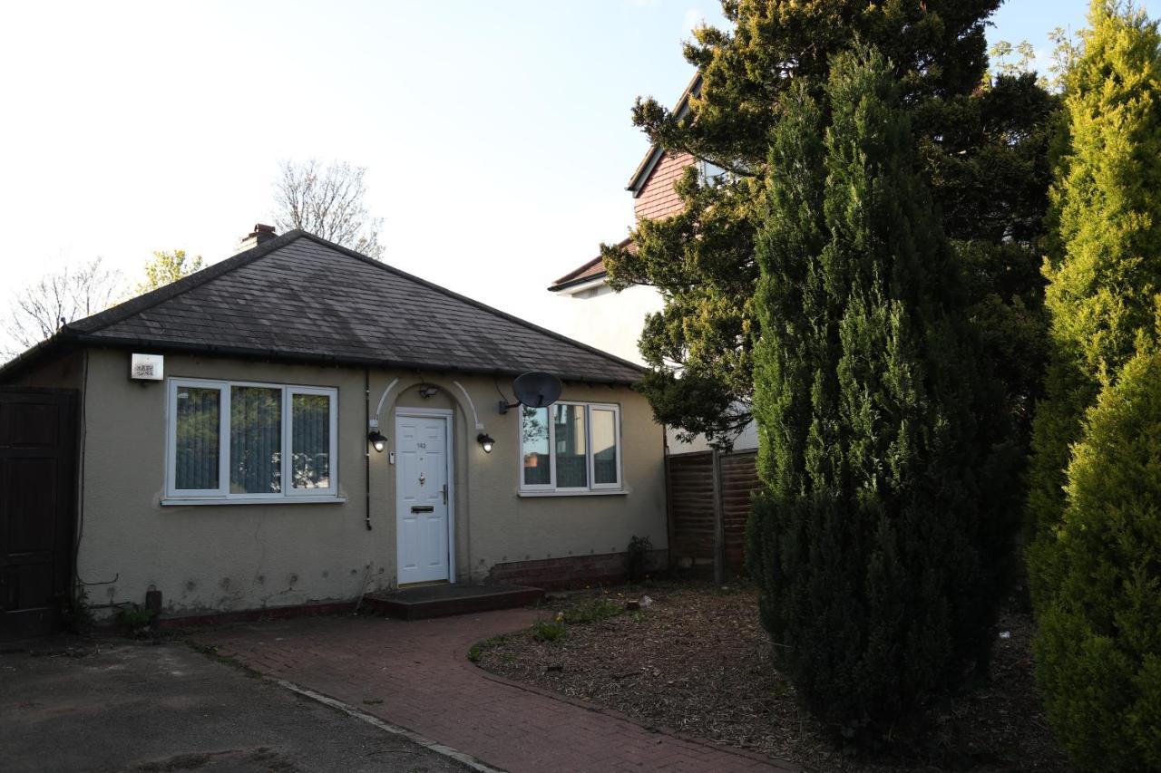 Cosy 3-Bed Bungalow Nec Airport Close To Amenities Birmingham Exterior foto